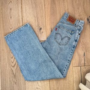 High waisted Straight Levi’s jeans